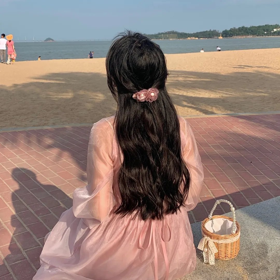 恐怖游泳馆\n