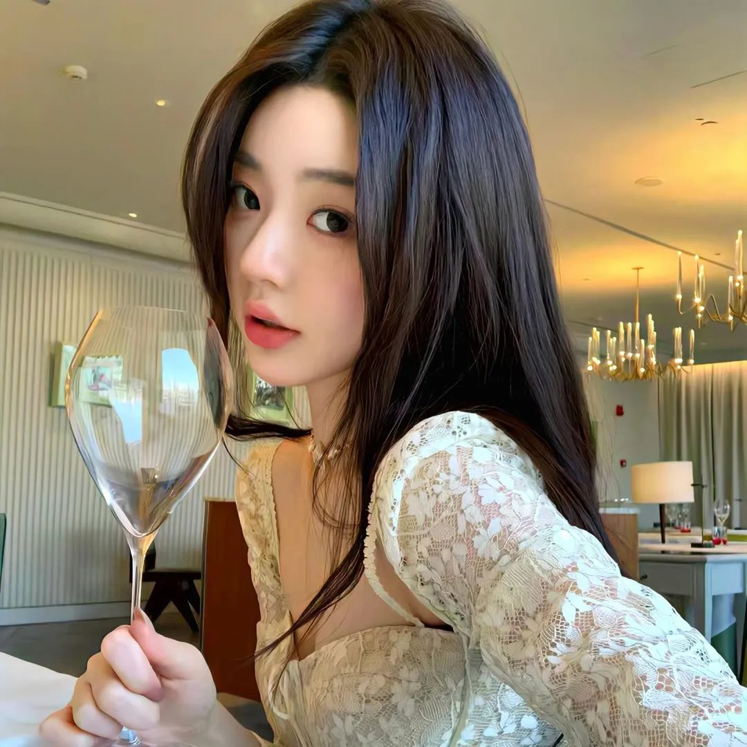 挎斗摩托车里的狗